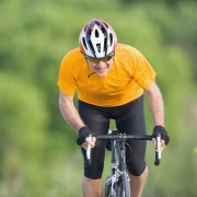 Plotselinge duizeligheid en hoofdpijn bij een sportieve zestiger - Fysiolinks